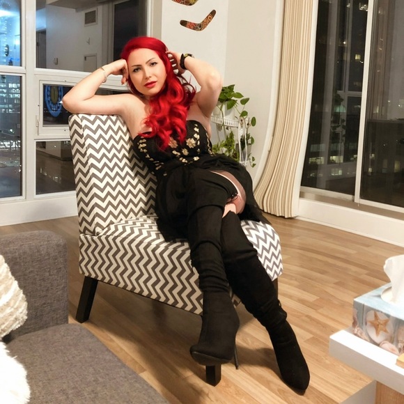 Meet your Posher, Anasheh - Picture 1 of 1